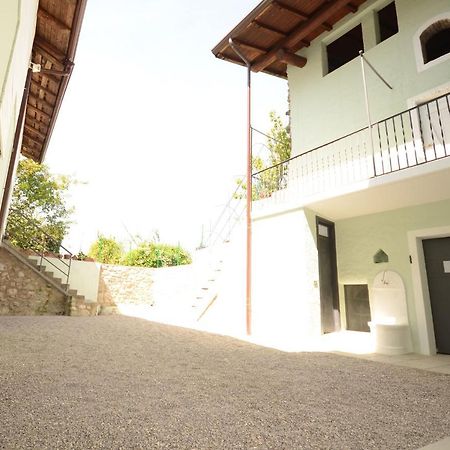 Corte Vezzola Trilocale Tommaso Puegnago sul Garda Exterior foto